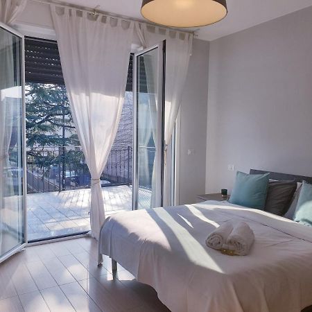 Michelangelo Apartments 科马诺 外观 照片